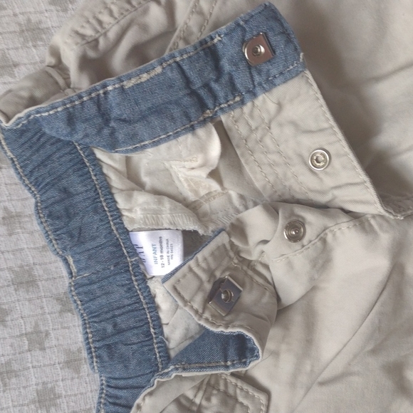 All Baby Gap BUNDLE - T-Shirt and Three Pairs of Pants - Picture 11 of 16